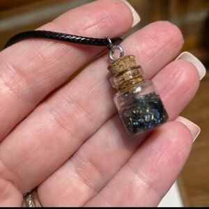 🌺🌺Bottle necklace and earrings